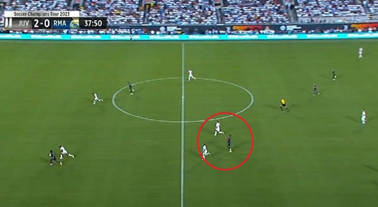 Kroos je odigrao magični pas za Vinija. Bellingham je pljeskao pet sekundi prije gola