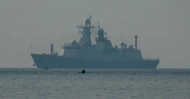 Filipini optužili Kinu: Gađala je vodenim topovima naše brodove