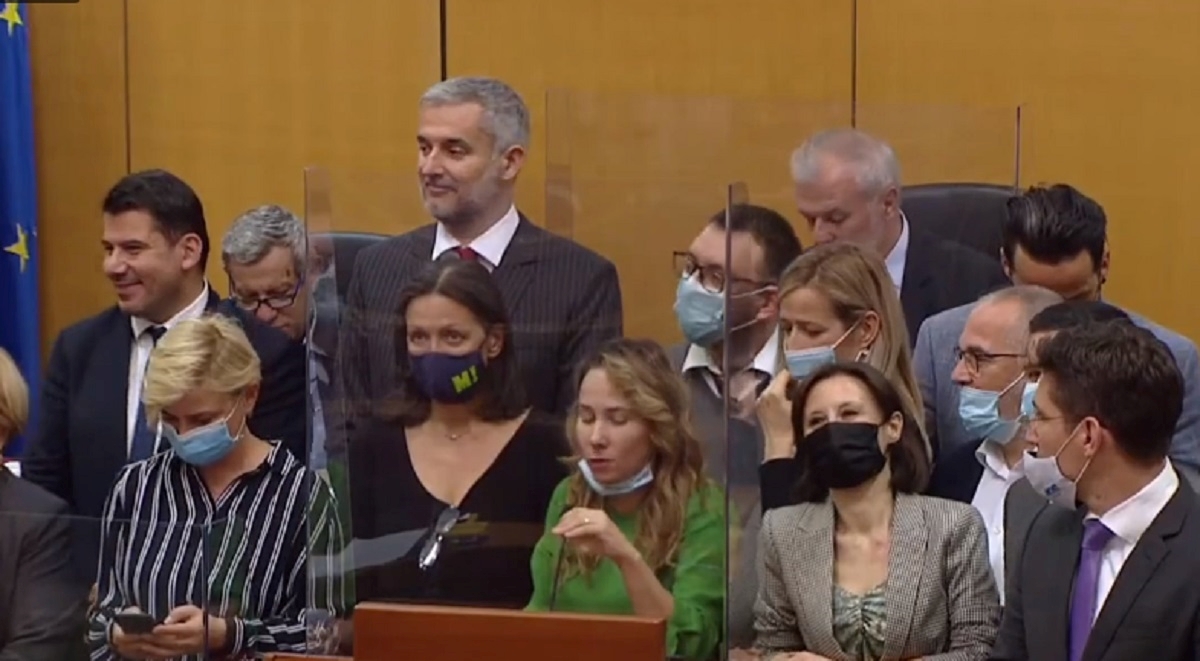 FOTO HDZ prosvjed u saboru usporedio sa zauzimanjem Kapitola u SAD-u