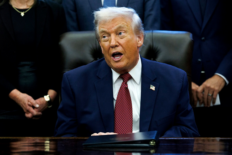 Trump htio dati otkaz 250 zaposlenika State Departmenta. Sud mu blokirao odluku