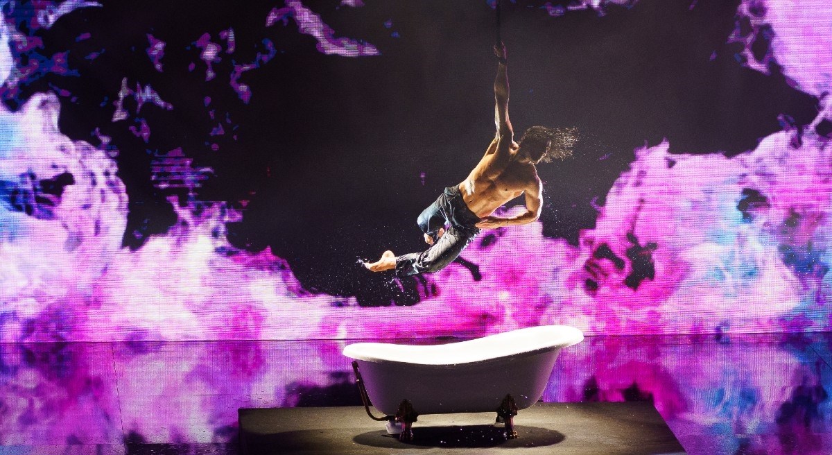 Reakcije Hrvata na nastup zgodnog Olega su hit: "Ugasio sam ženi TV dok ne otpleše"