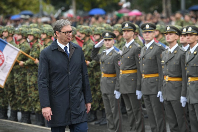 Vučić: Srbija kupuje novo oružje, idućih dana ćemo potpisati velike ugovore