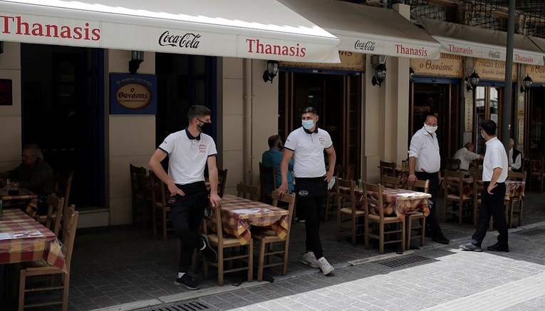Nema cjepiva, nema večere: Restorani u Grčkoj od danas primaju samo cijepljene
