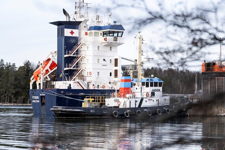 Nakon očevida Finska ukinula zapljenu broda u slučaju oštećenog kabela