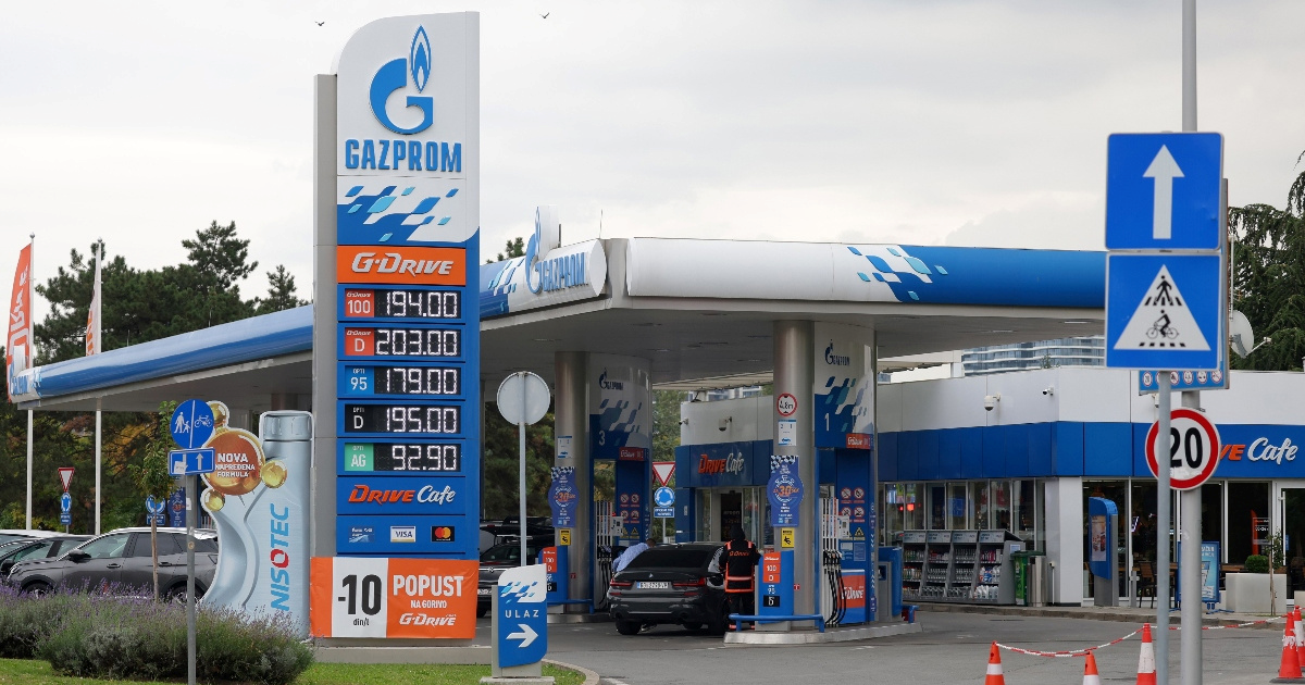 Žena rodila na parkiralištu benzinske postaje u Srbiji