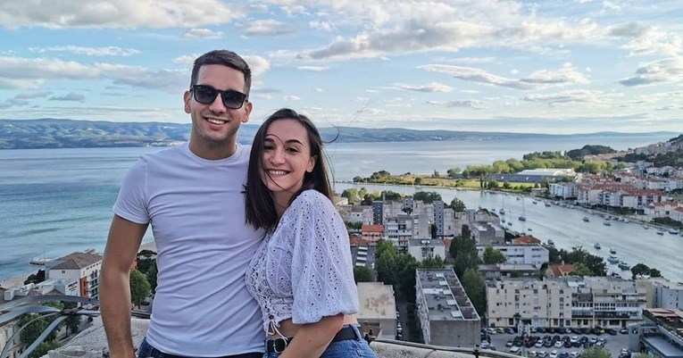 Hrvatski rukometni reprezentativac nakon osam godina veze zaprosio svoju djevojku