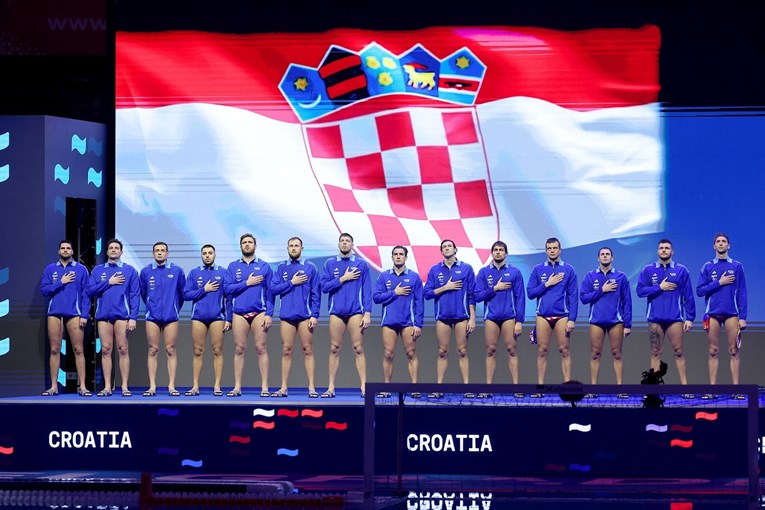 Evo kako je u Beogradu dočekana "Lijepa naša". Snimka je viralna