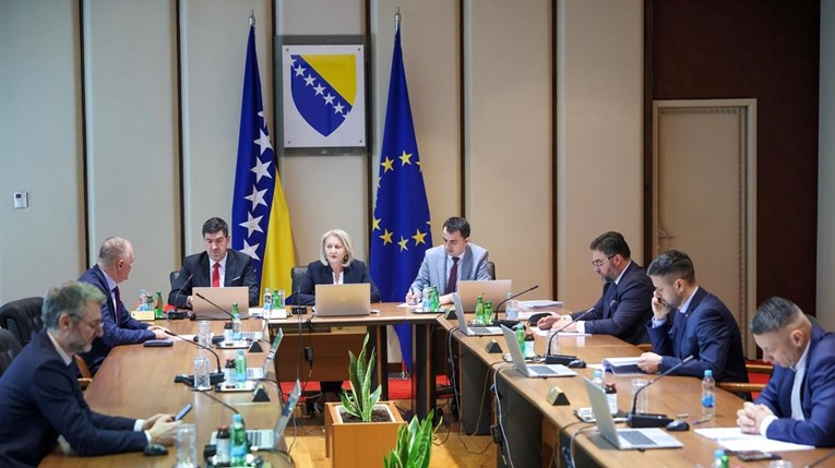 BiH čeka odluku o pregovorima s EU, zakon o sudovima je i dalje problem
