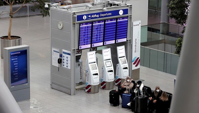 Zbog štrajka otkazana trećina letova na aerodromu u Düsseldorfu