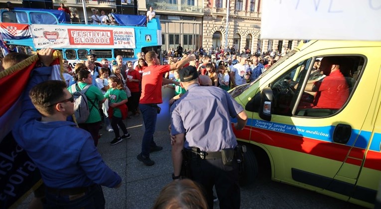 Policija zabilježila dva incidenta na antikorona prosvjedu u Zagrebu
