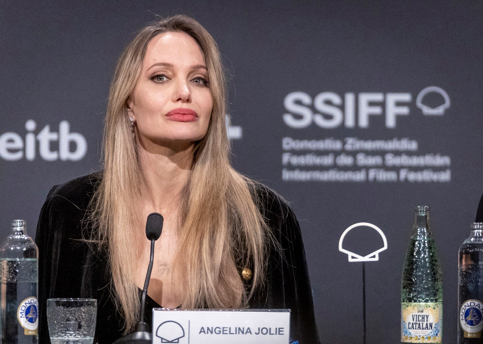 Angelina Jolie: Volim svoju zemlju Ameriku, ali je u ovom trenutku ne prepoznajem