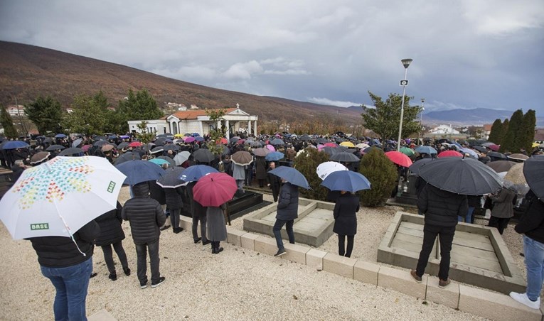 U Posušju pokopano dvoje od osmero tinejdžera stradalih u novogodišnjoj noći