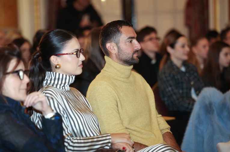 Kristina Čilić u efektnoj prugastoj haljini iz prvih redova podržala supruga Marina