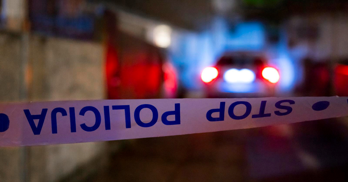 Trojica pijanih muškaraca vrijeđala policiju u Vukovaru. Jedan napao policajca