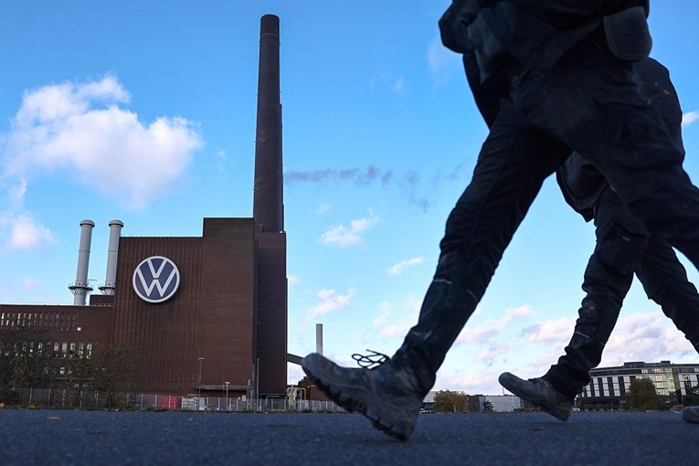 Sindikati pozvali na štrajk u Volkswagenu