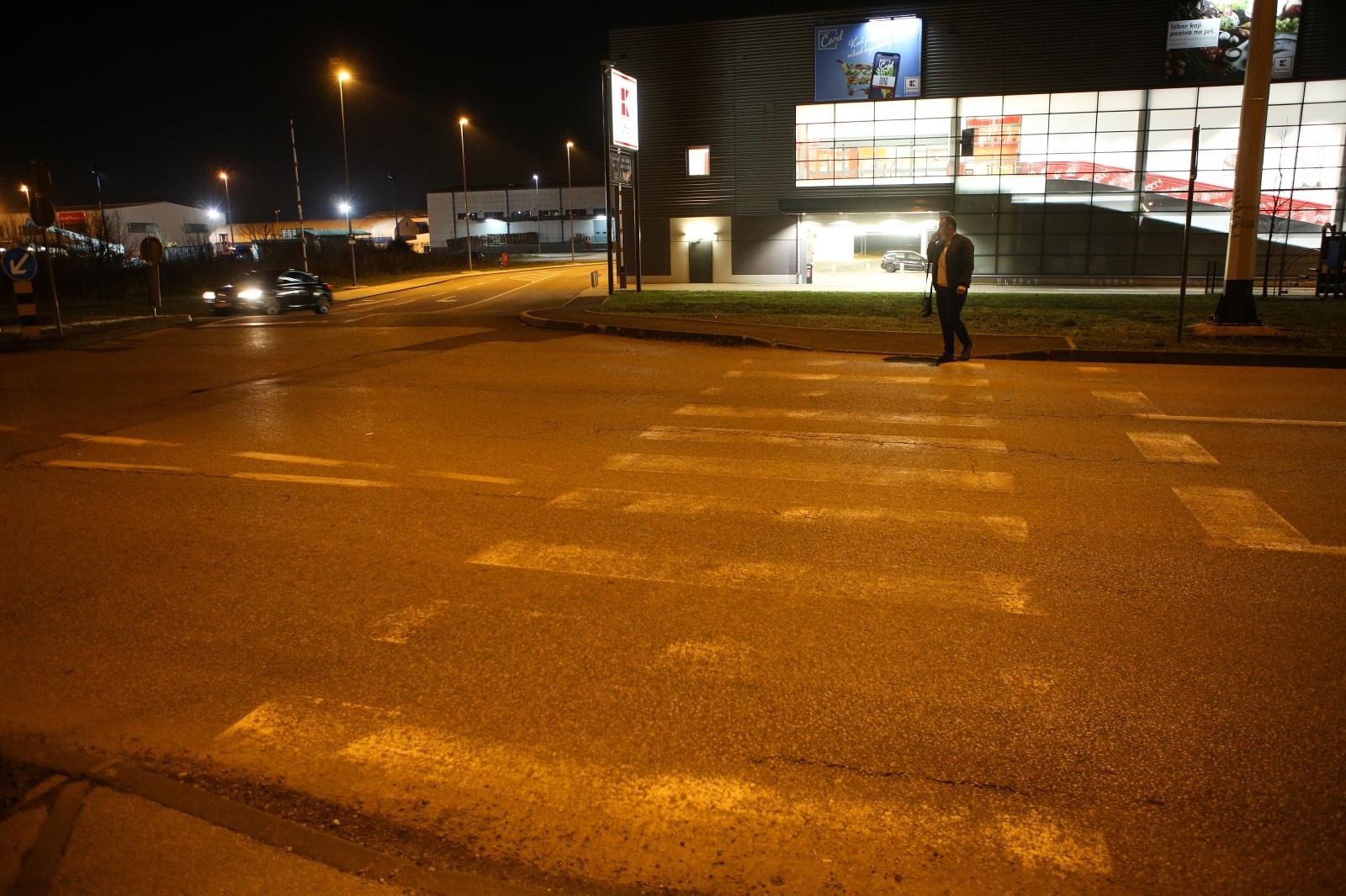Pijani vozač u subotu na zebri pokosio blizance. Jedan se i dalje bori za život