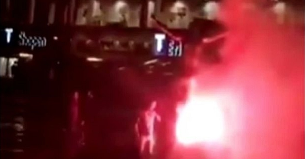 Zlatan u plamenu: Navijači Malmoa zapalili mu kip jer je postao suvlasnik rivala