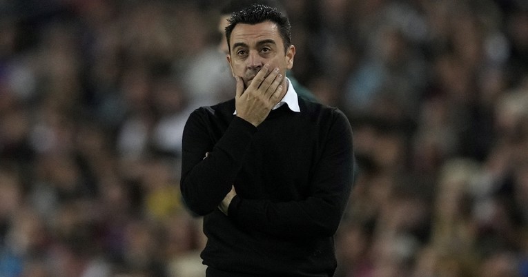 Xavi održao dramatičnu presicu nakon navijačkog i igračkog debakla protiv Eintrachta