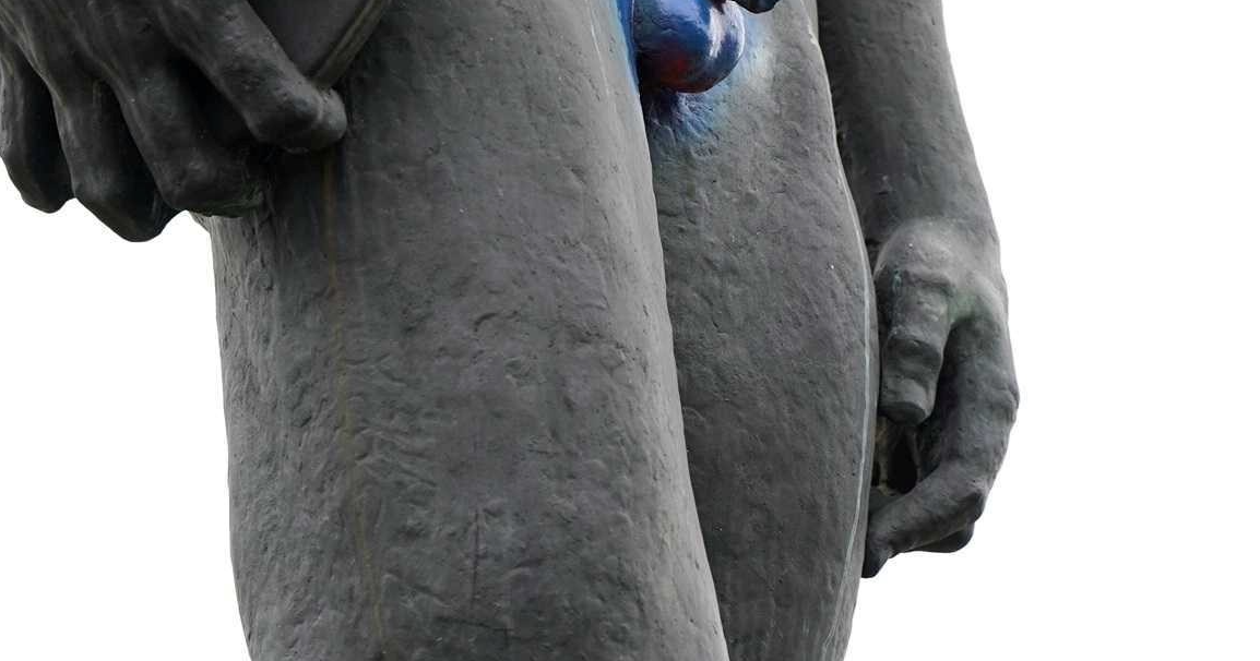 Kultni zagrebački kip i ove godine završio s ofarbanim "jajcima" povodom Uskrsa