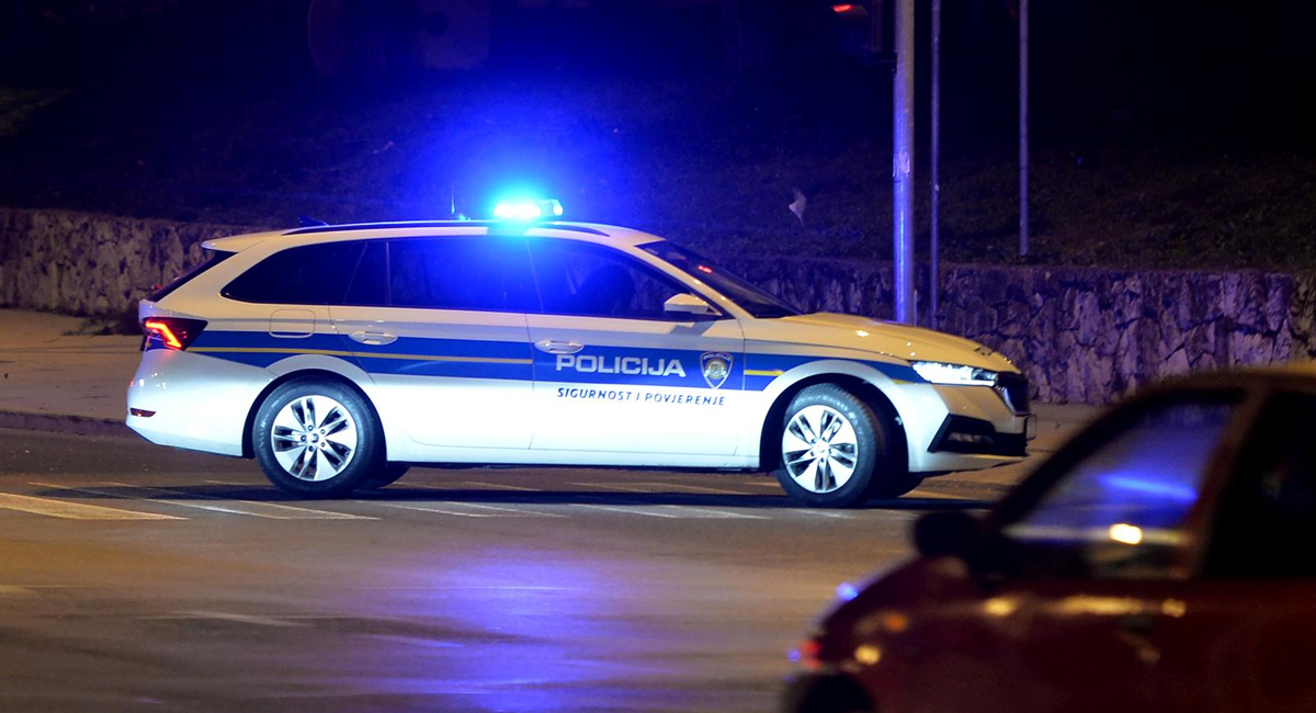 Splitska policija usred noći zaustavila mladu vozačicu (25). Bila je mrtva pijana