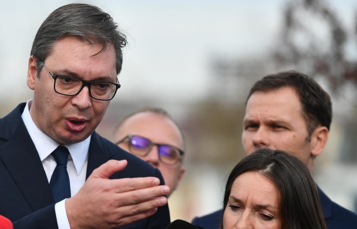 Vučić se vratio na posao, otkrio nove detalje o bolesti