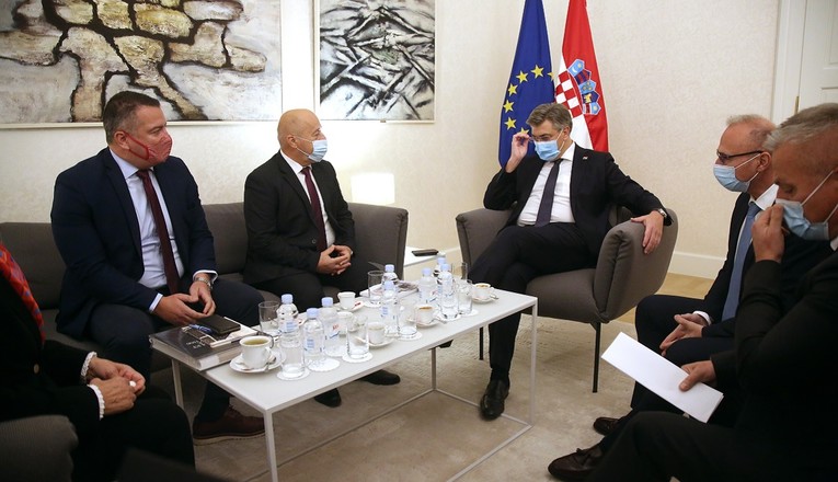 Plenković primio predsjednika Hrvatskog nacionalnog vijeća Crne Gore