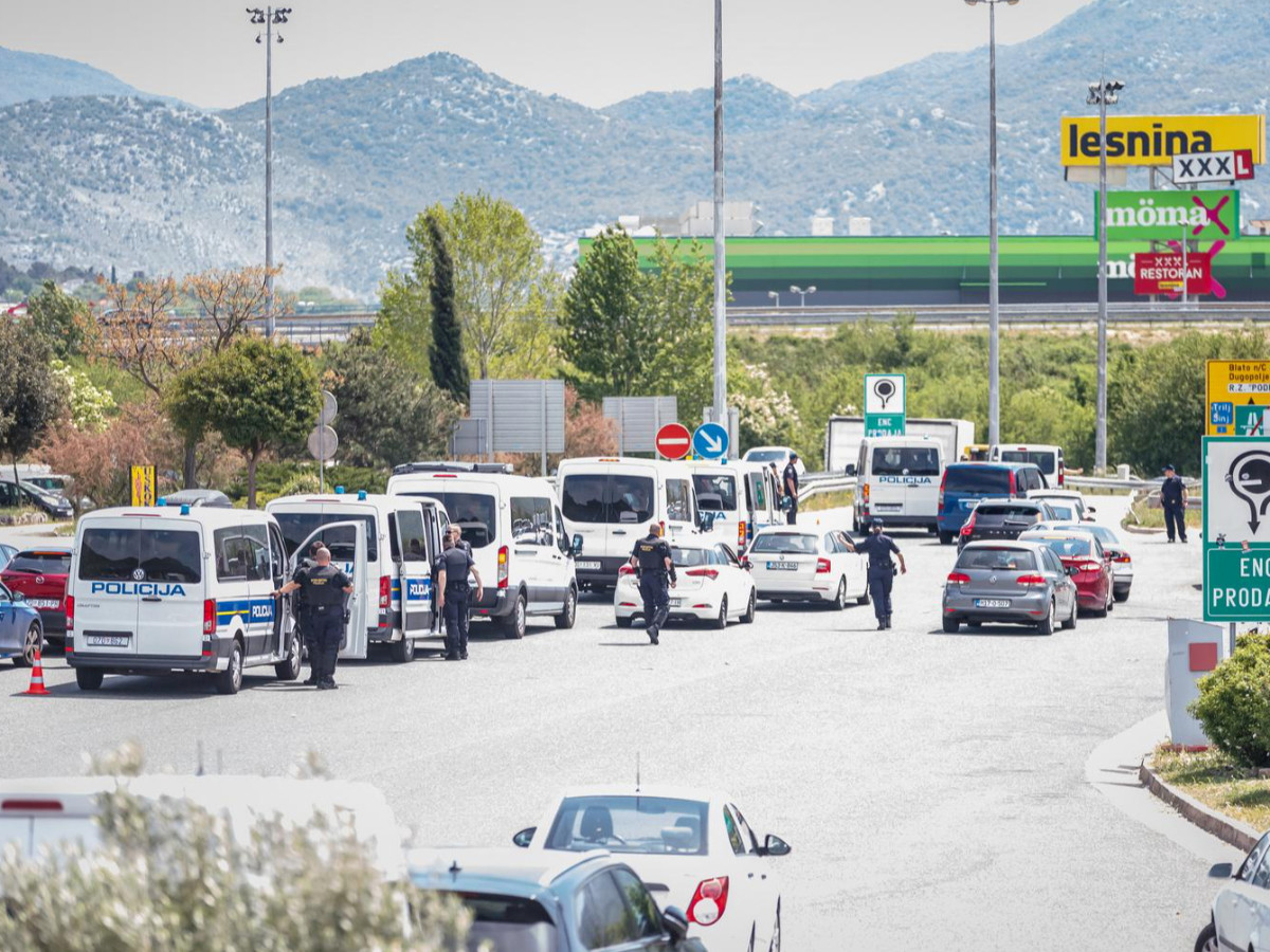 Policija spriječila tučnjavu navijača kod Dugopolja