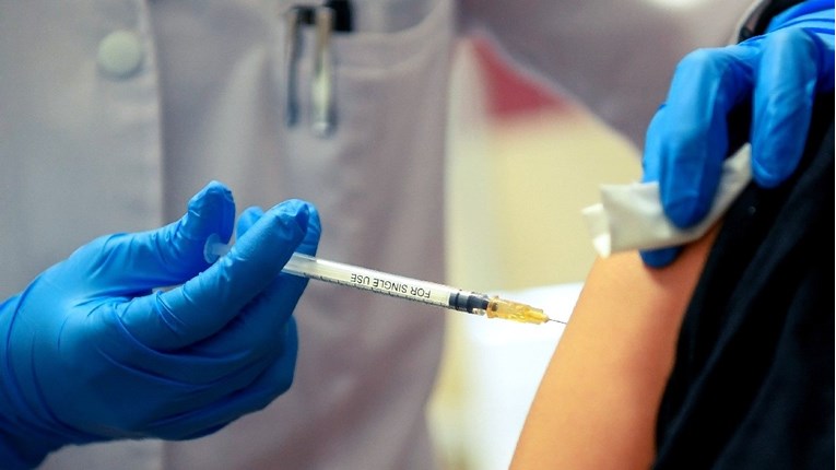 EMA odobrila Modernino cjepivo za djecu stariju od 12 godina