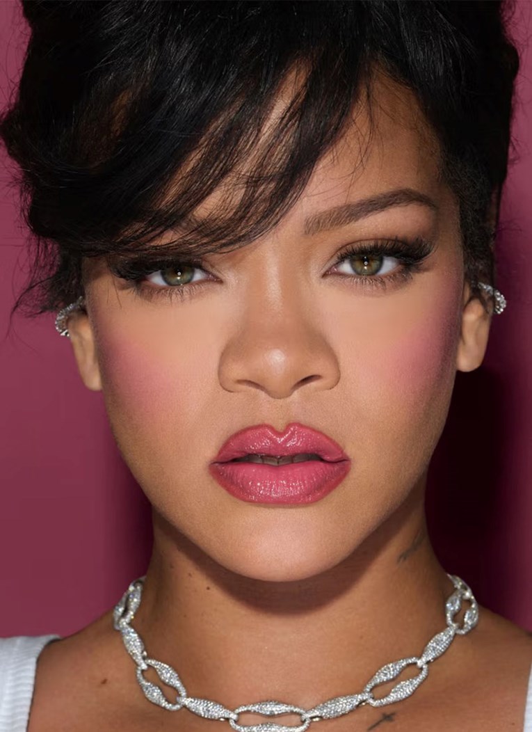 Rihannin brend ima novo rumenilo nevjerojatne postojanosti