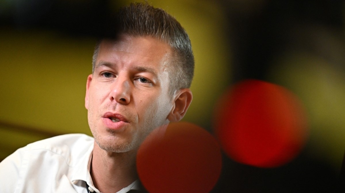 Do prije par tjedana nitko nije znao za njega. Danas je Orbanova noćna mora