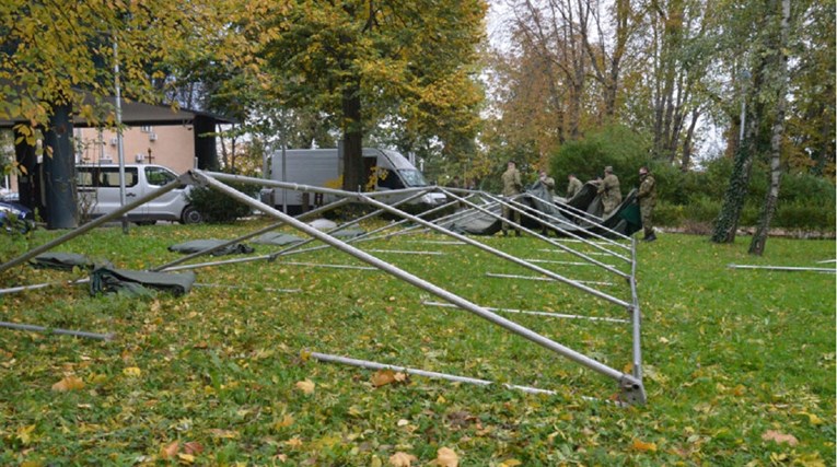 Vojska u Zagrebu diže šatore ispred Medicinskog fakulteta