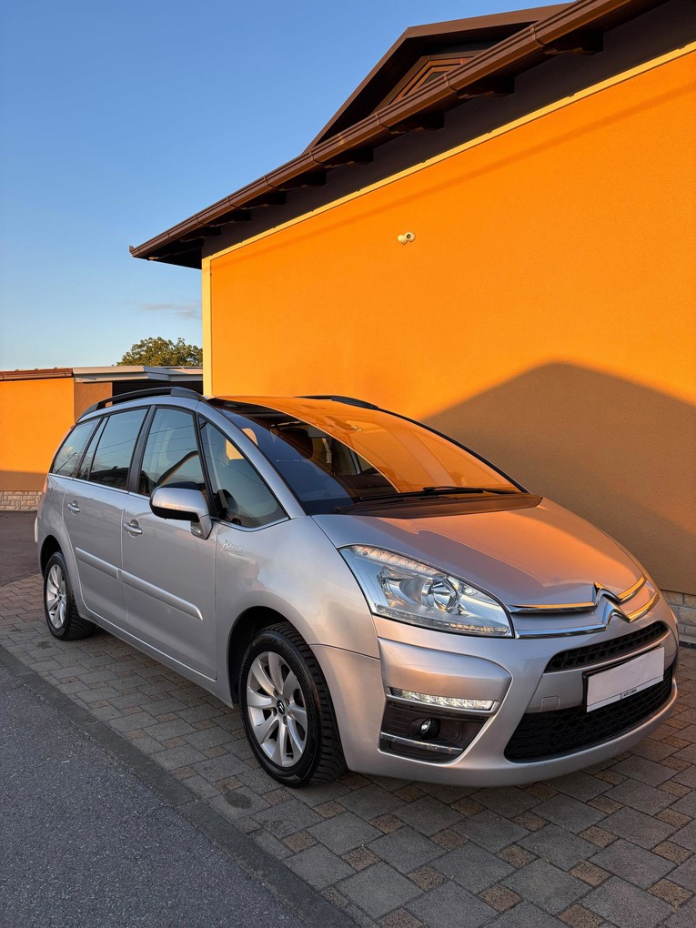 Prodaje se Citroën sa 7 sjedala, automatikom i bogatom opremom za manje od 5000 €
