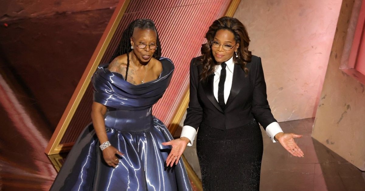 Oprah na Oscarima nosila crno-bijelu kombinaciju, mnogi joj pohvalili vitku liniju