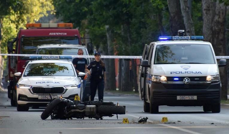 Teška nesreća u Zmijavcima, poginuo motociklist