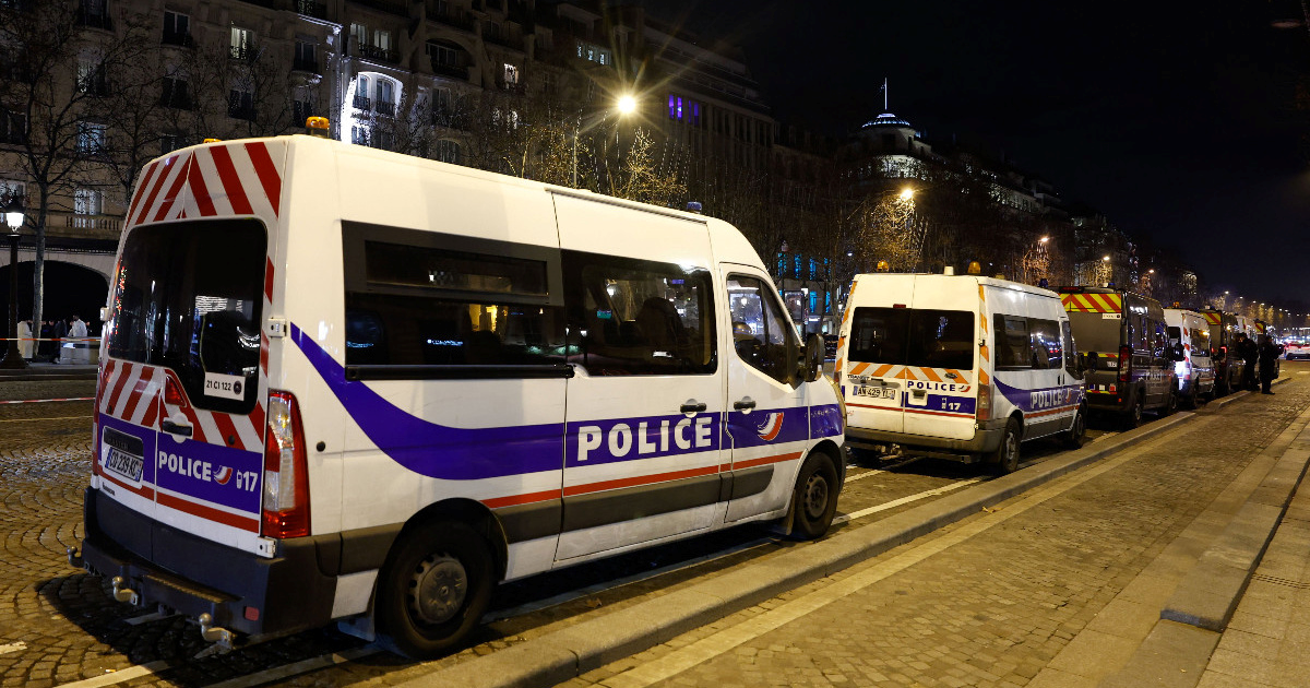 Britanski desničari uhićeni u Francuskoj zbog antimigrantske kampanje