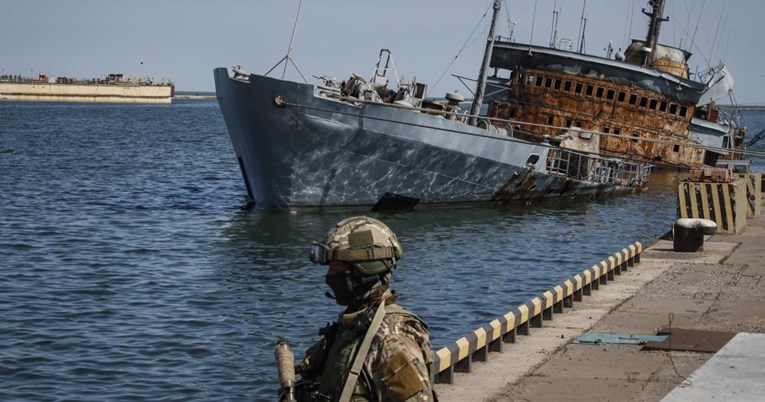 Rusija: Sutra otvaramo koridor za strane brodove iz Mariupolja