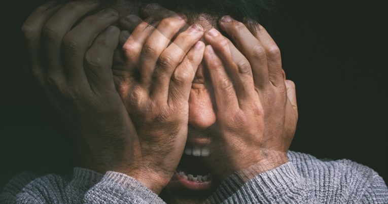 Tri manje poznata simptoma koja pokazuju da osoba boluje od shizofrenije