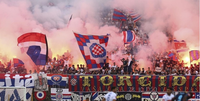 Torcida "poslala" Rijeku i Armadu u drugu ligu