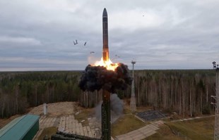 Rusija započela vježbe taktičkim nuklearnim oružjem