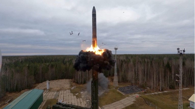 Rusija započela vježbe taktičkim nuklearnim oružjem