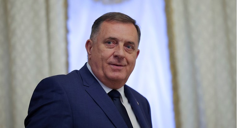 Dodik: Neću poštovati odluku Ustavnog suda