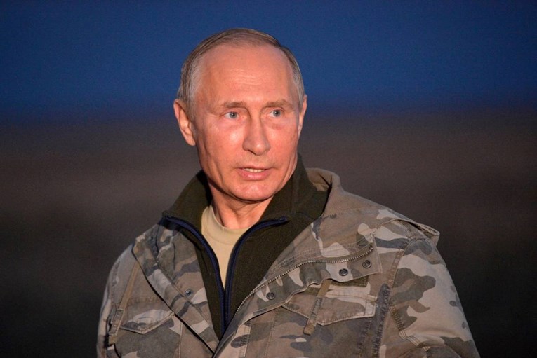 Zviždač: Ruski agenti nezadovoljni zbog sankcija, raste rizik od puča protiv Putina