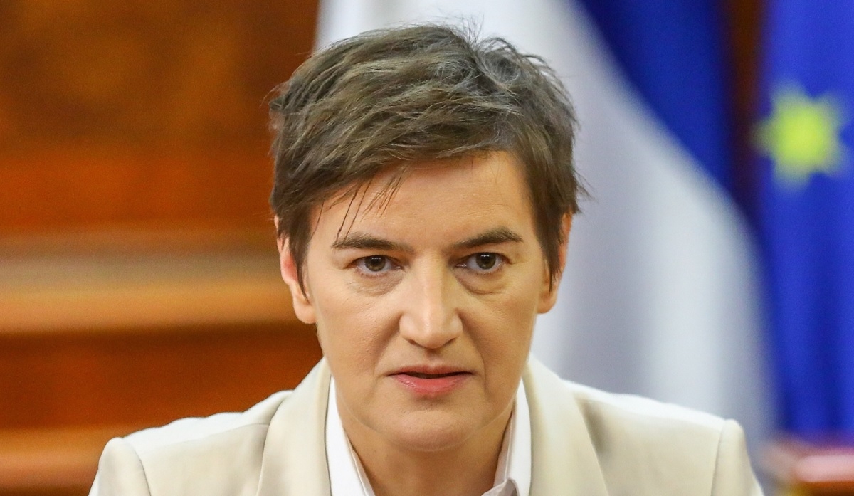 Brnabić Jandrokoviću: Što vi vidite u ogledalu? Čovjeka koji slavi ubojice djece