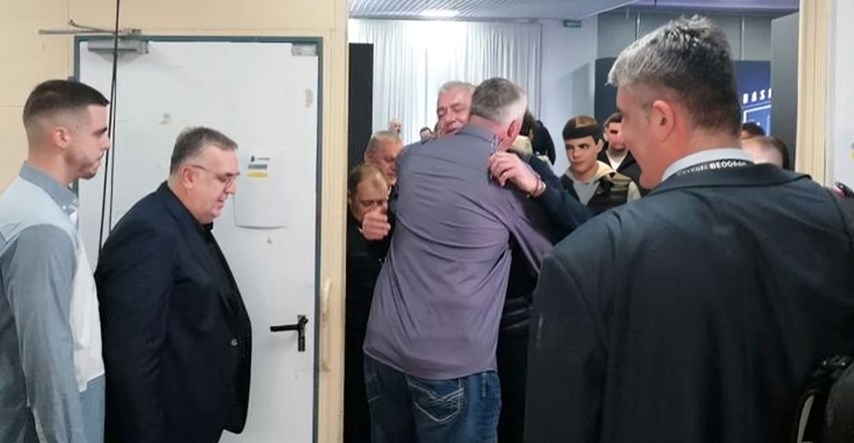 Legendarni Srbin se posebno razveselio Kukoču. Viknuo je "Di si, Toni!" pa ga zagrlio