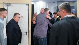 Legendarni Srbin se posebno razveselio Kukoču. Viknuo je "Di si, Toni!" pa ga zagrlio