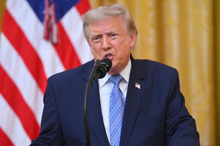Trump: Žestoko smo pogodili Iran u čast ubijenih američkih vojnika