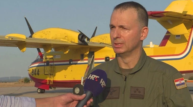 Pilot kanadera: U ovakvim uvjetima piloti nerijetko povraćaju, to je veliki napor