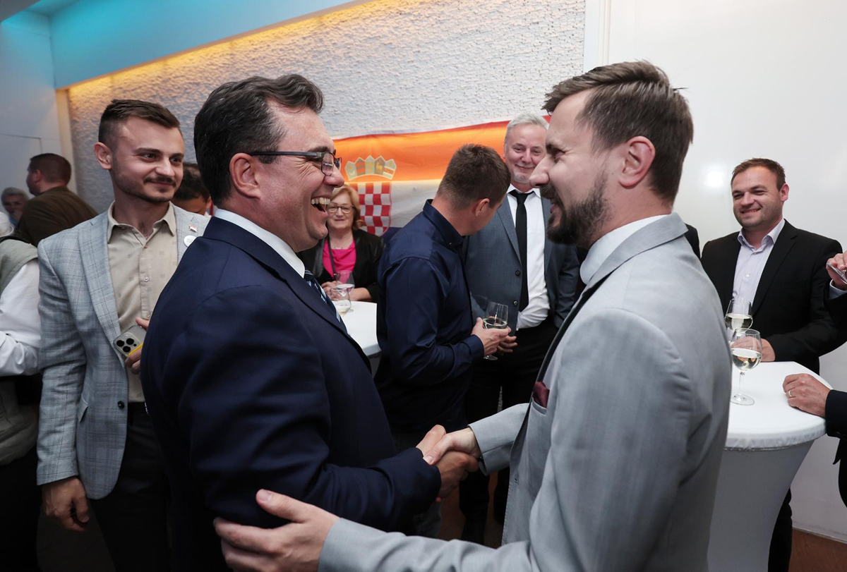 Stranke s čije je liste Zurovec ušao u Sabor: "Njegov potez je prevara birača"