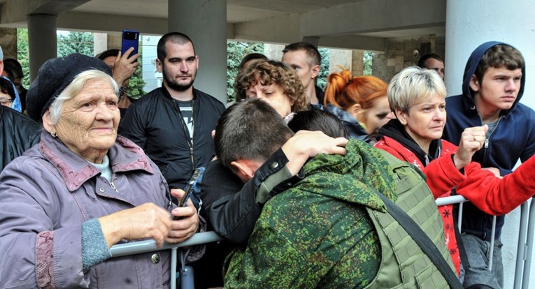Žene i majke ruskih vojnika bijesne na Putina: "Vladimire Vladimiroviču, kukavico"