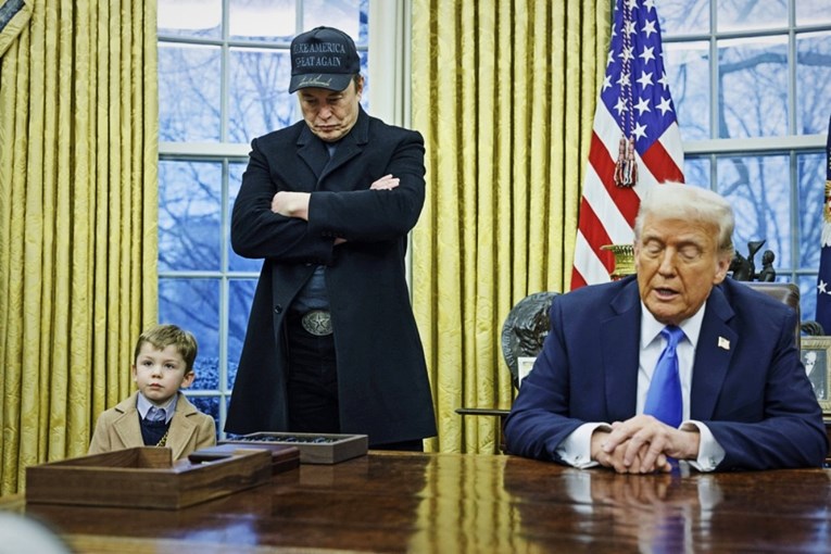 ANKETA Na čijoj ste strani, Trumpa ili Muska?